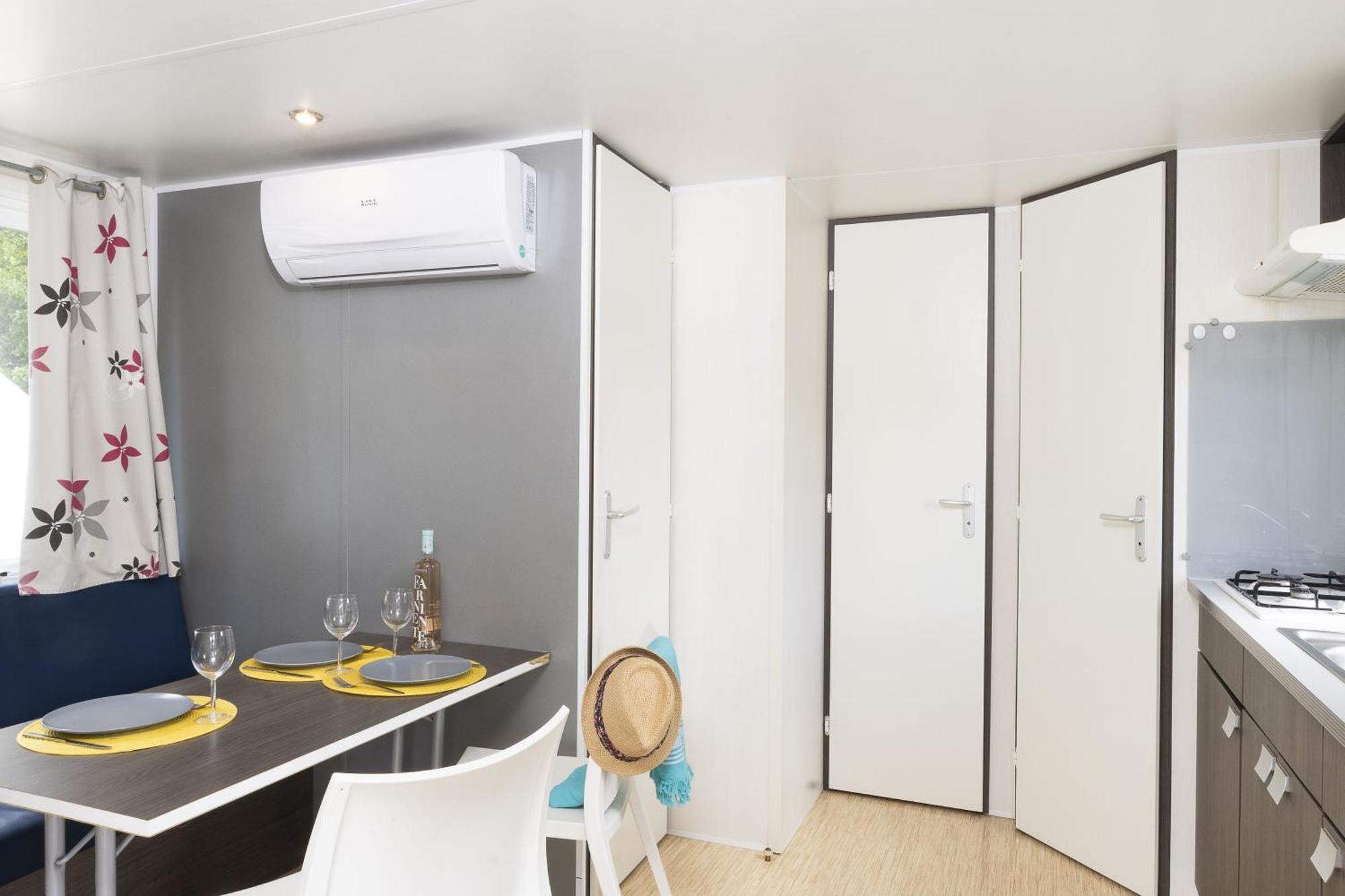 Camping Les Nysades Hotel Мирпоа Екстериор снимка